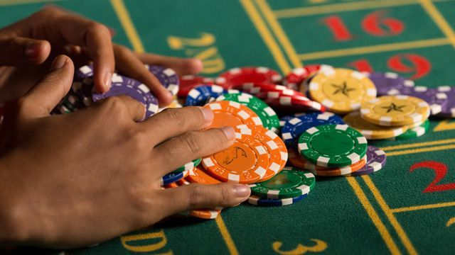 House of Fun Casino کھلاڑیوں کے لیے لائیو کیسینو سیکشن
